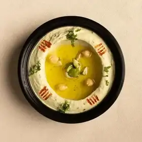حمص بالأفوكادو