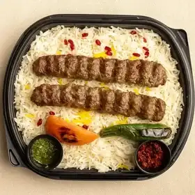 الكباب الإيراني مع العيش